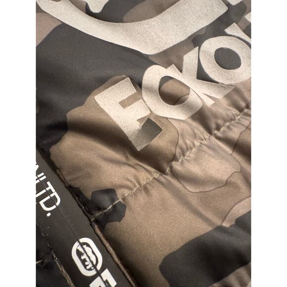 Men's Ecko Unltd Hooded Puffer Vest Full Zip Camouflage Logo Size 2XL Green - Picture 4 of 11